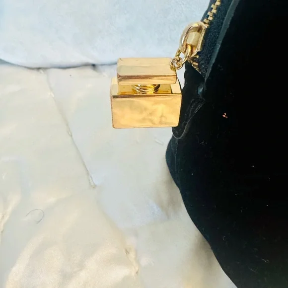 Dolce & Gabbana Black Velvet Bag - Picture 6 of 11